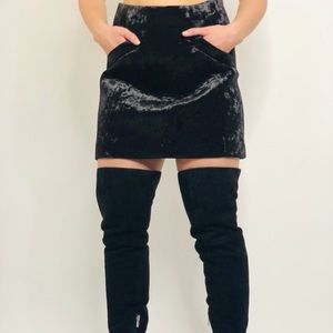 Rachel Roy Black Velvet Mini Sz 4